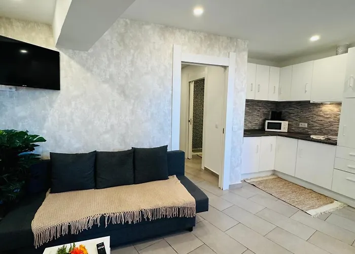 Apartman Americas And Nightlife