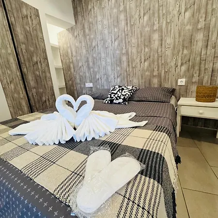 Americas And Nightlife アパート