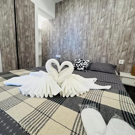 Americas And Nightlife アパート