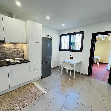 Americas And Nightlife * プラヤ・デ・ラス・アメリカス